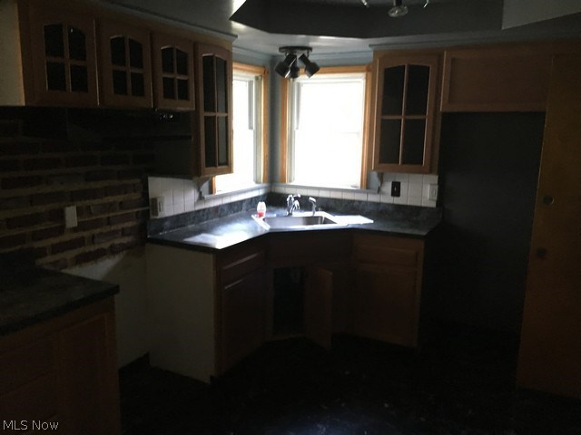 19815 Marvin Road Cleveland, OH 44128 - Photo 9 of 12 Gallery Image 9