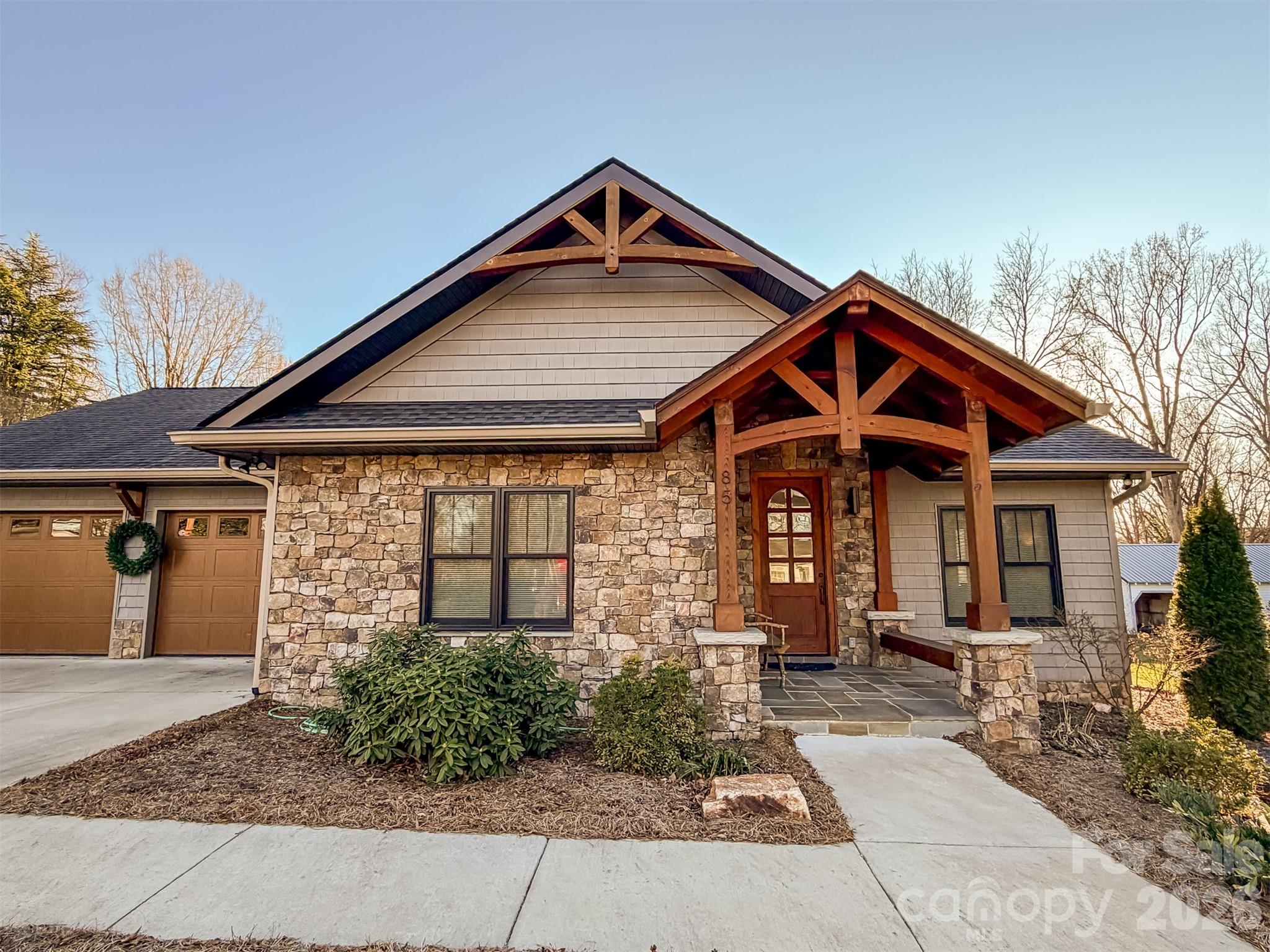 85 20th Avenue Northwest Hickory, NC 28601 - Photo 3 of 47 a front view of a house with garden