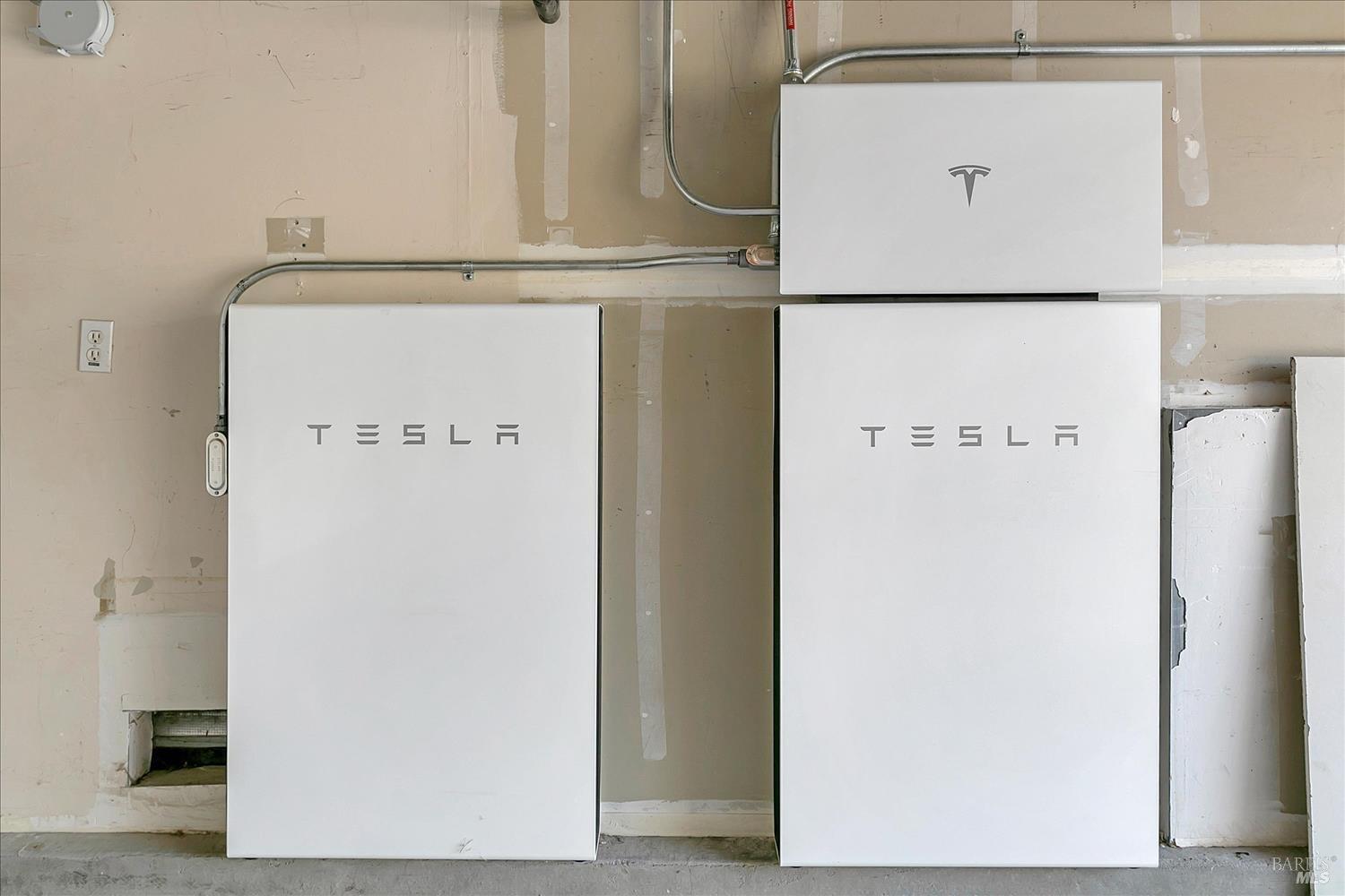 4180 Summer Gate Avenue Vallejo, CA 94591 - Photo 46 of 52 a view of washer and dryer