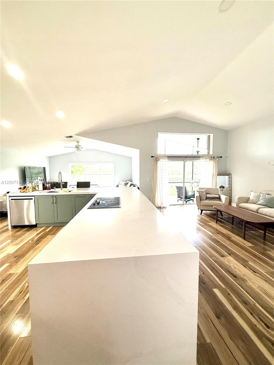 3221 Southwest 173rd Terrace Miramar, FL 33029 - Photo 13 of 40