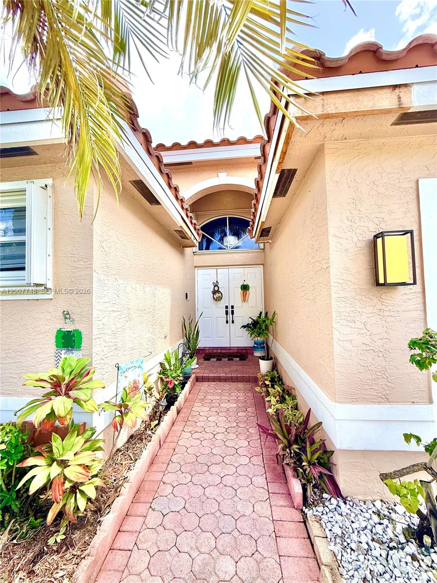 3221 Southwest 173rd Terrace Miramar, FL 33029 - Photo 2 of 40