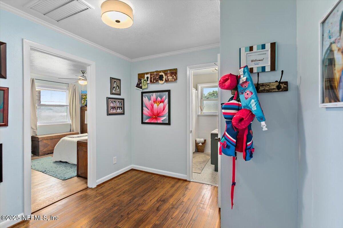 2166 Broward Road Jacksonville, FL 32218 - Photo 17 of 23 17-Hallway