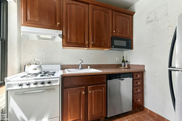 a view of a building and a street view