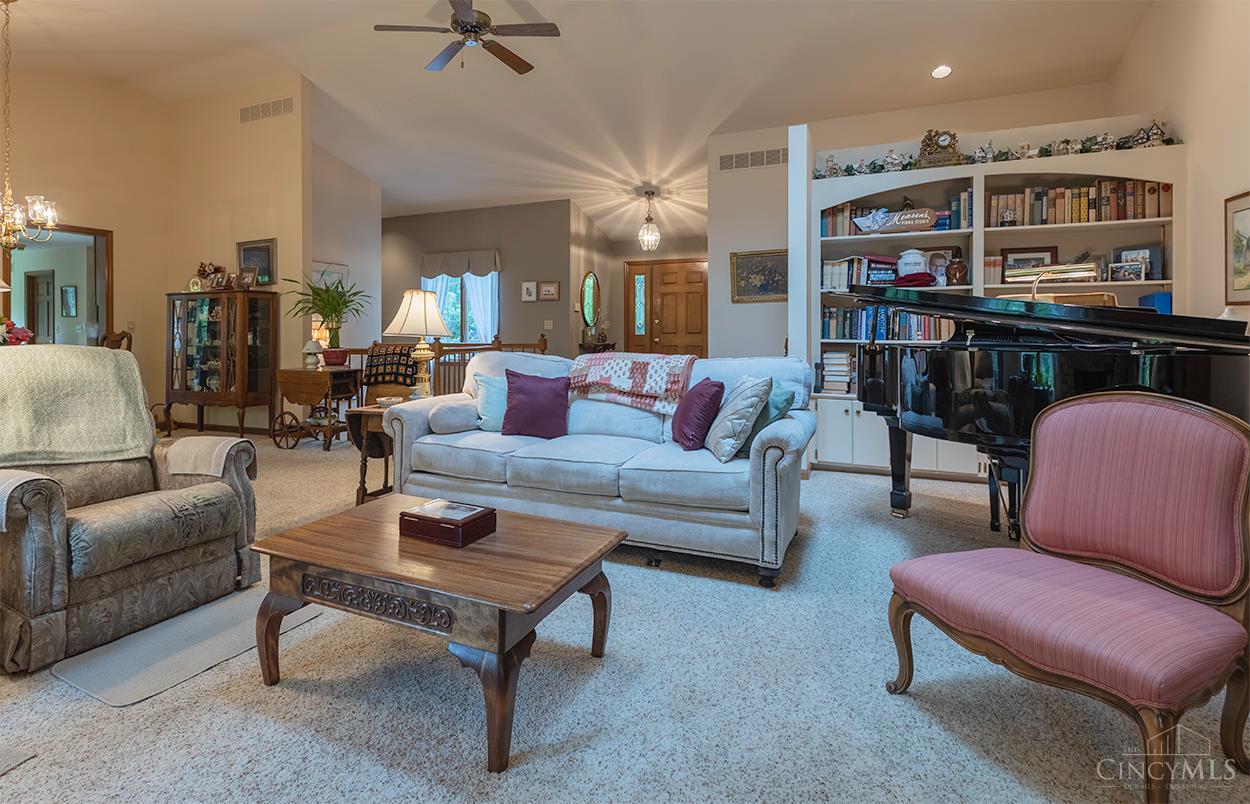 10960 Gosling Road Cincinnati, OH 45252 - Photo 8 of 37
