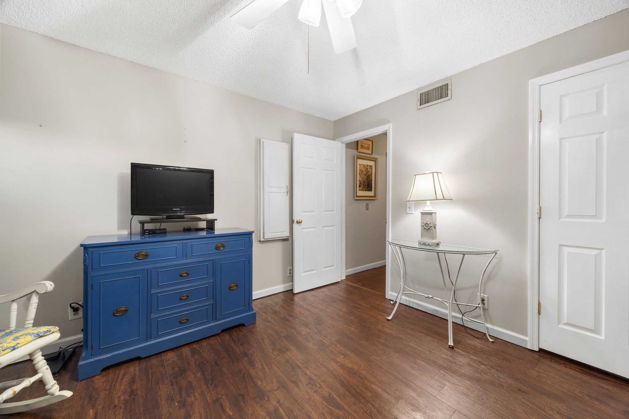 230 Harpers Mill Road Hermitage, TN 37076 - Photo 11 of 17 a room with furniture and flat screen tv