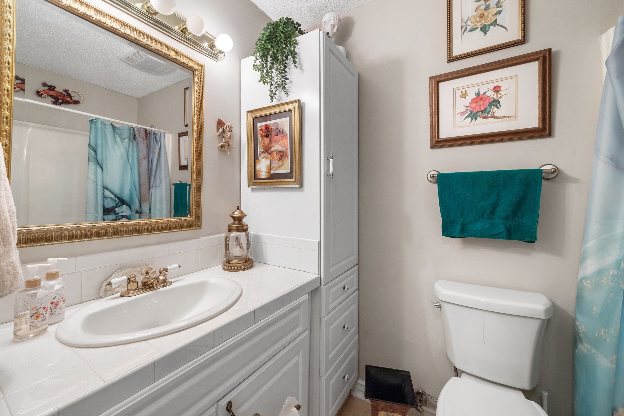 230 Harpers Mill Road Hermitage, TN 37076 - Photo 12 of 17 a bathroom with a toilet sink and mirror
