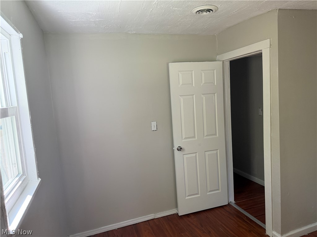 19003 Firwood Road Cleveland, OH 44110 - Photo 11 of 20
