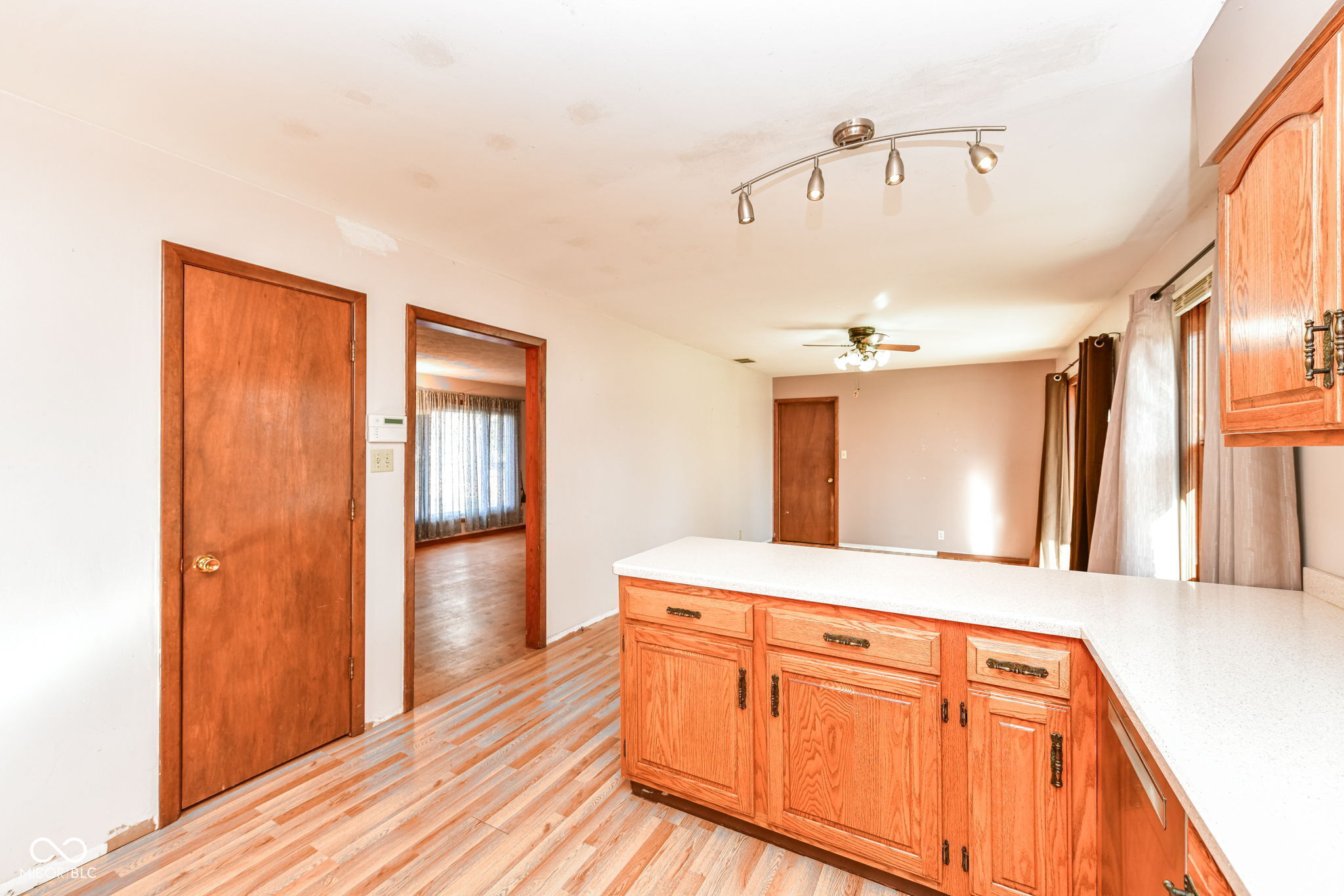 4205 Solun Road Indianapolis, IN 46221 - Photo 11 of 30