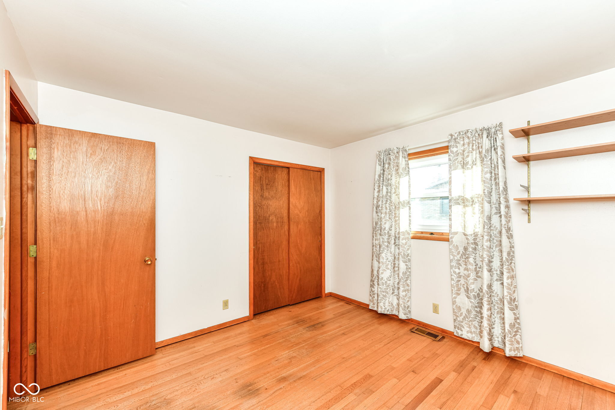 4205 Solun Road Indianapolis, IN 46221 - Photo 15 of 30