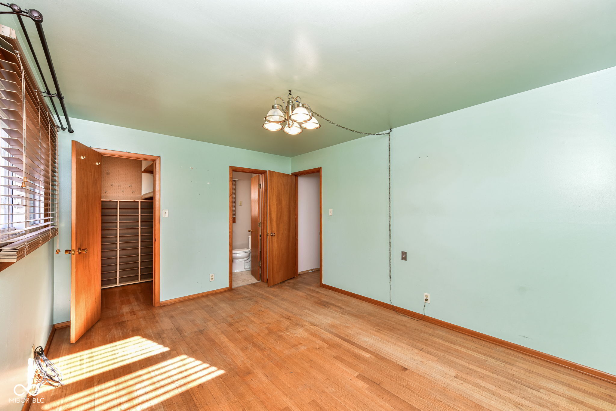 4205 Solun Road Indianapolis, IN 46221 - Photo 19 of 30