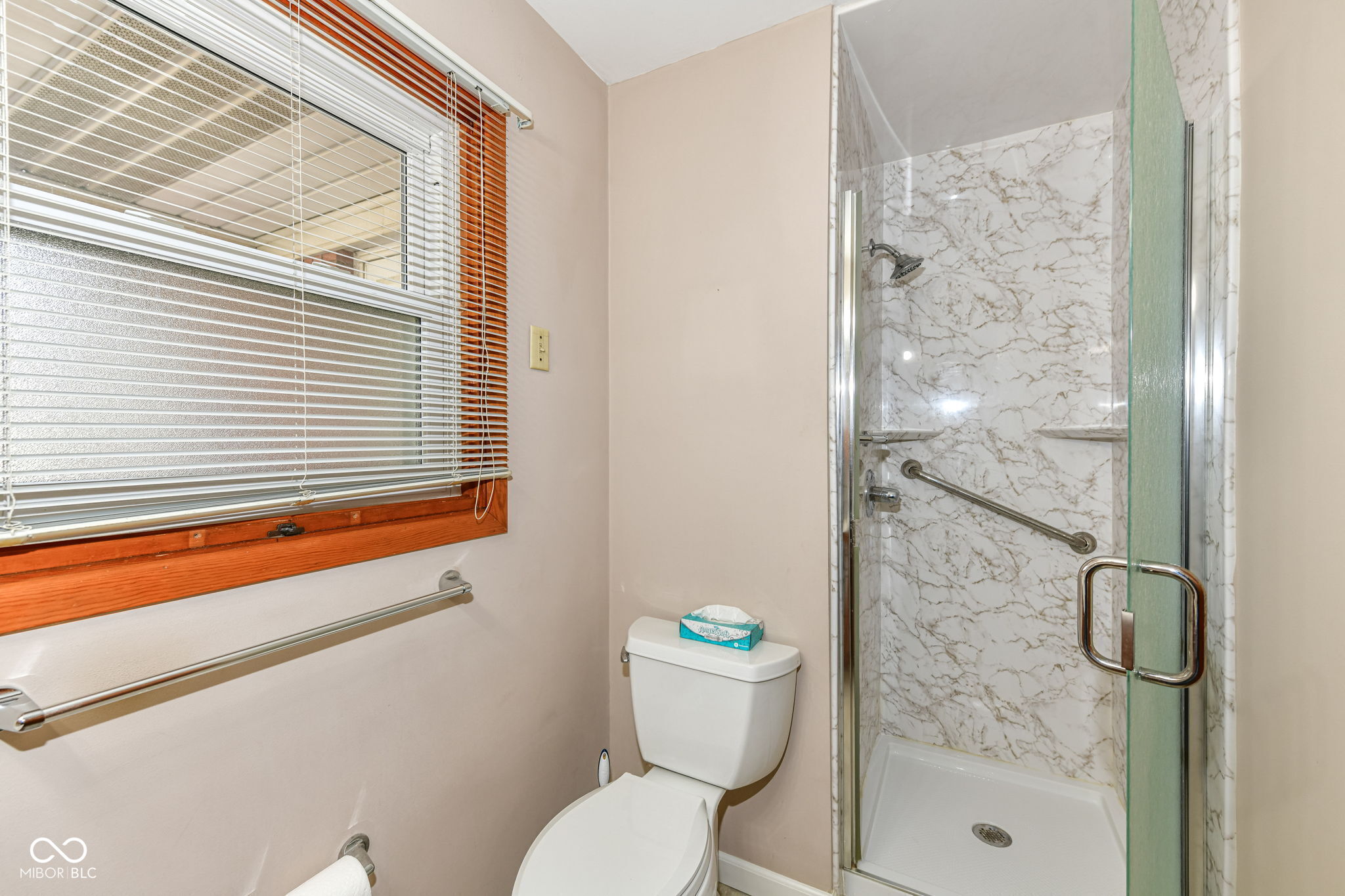 4205 Solun Road Indianapolis, IN 46221 - Photo 23 of 30