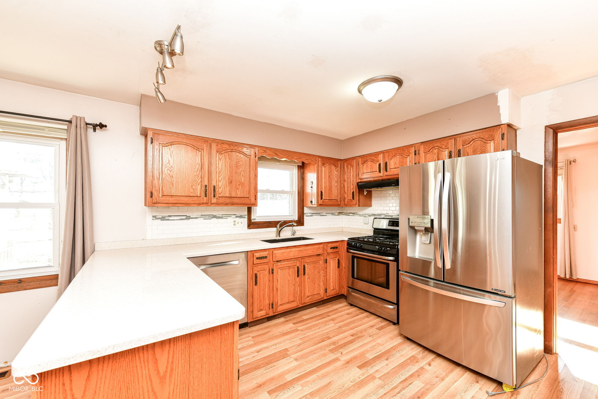 4205 Solun Road Indianapolis, IN 46221 - Photo 9 of 30