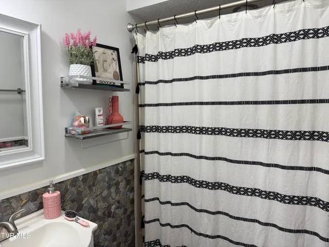 $270,000 | 6023 Crystal Lane, Wise, VA 24293