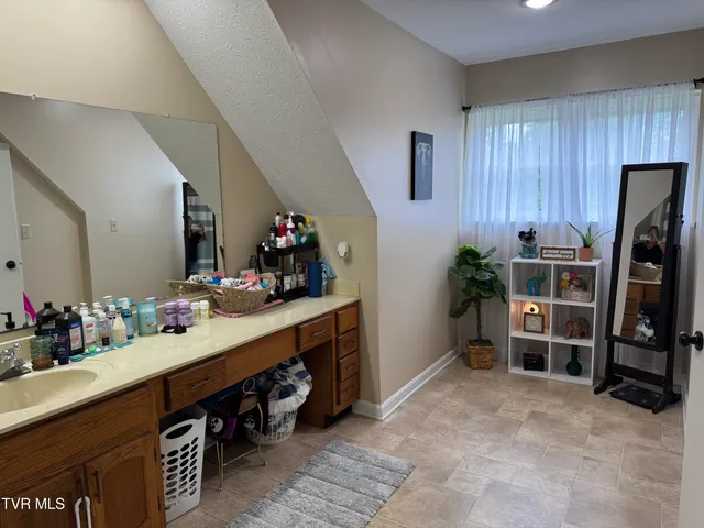 $270,000 | 6023 Crystal Lane, Wise, VA 24293