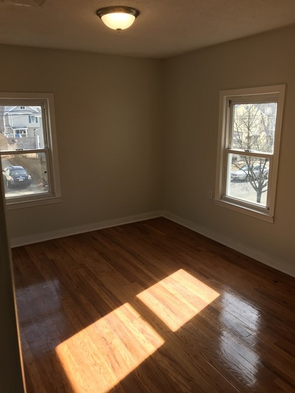 34 Littleton Street Springfield, MA 01104 - Photo 22 of 30