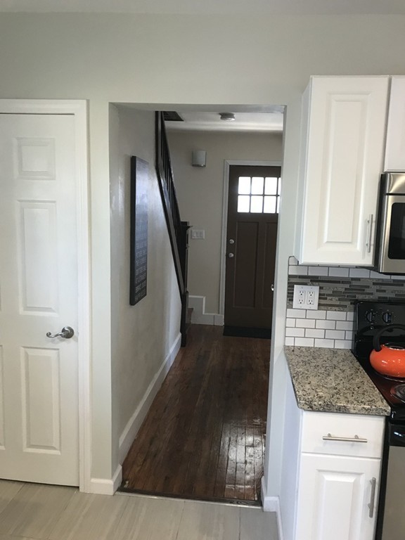34 Littleton Street Springfield, MA 01104 - Photo 8 of 30