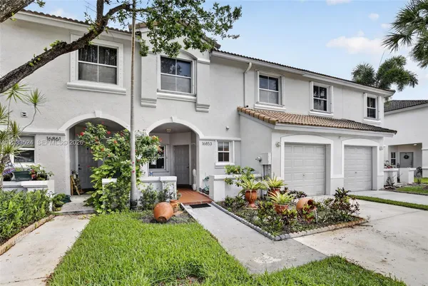 $3,800 | Undisclosed Address, Pembroke Pines, FL 33027