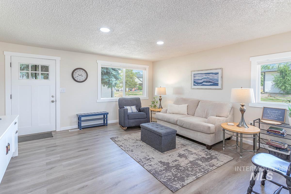 9751 Gloria Road Middleton, ID 83644 - Photo 12 of 42