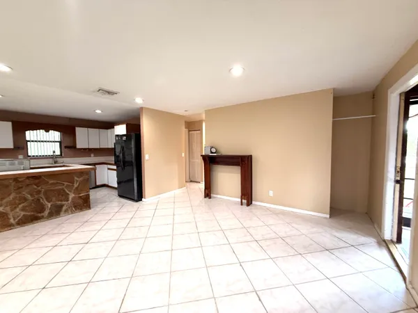 $2,500 | 16031 78th Road North, Loxahatchee, FL 33470
