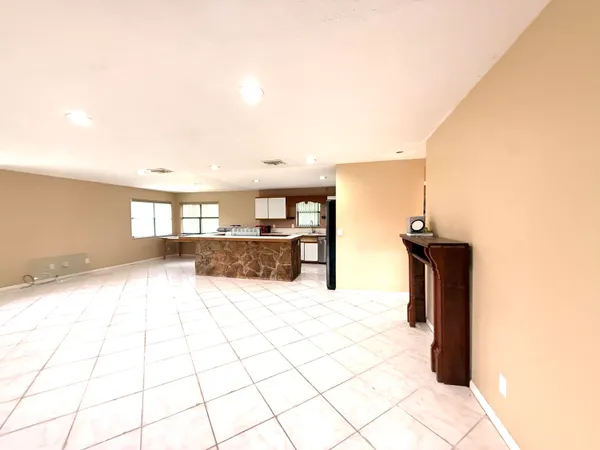 $2,500 | 16031 78th Road North, Loxahatchee, FL 33470