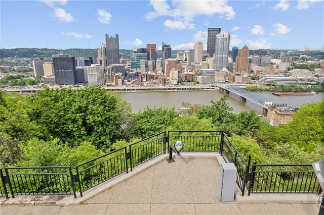 $159,000 | 121 Grandview Avenue, Unit 9, Pittsburgh, PA 15211