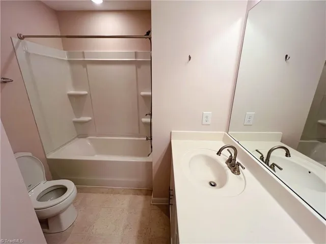 $1,800 | 1045 Coldstream Drive, Burlington, NC 27215