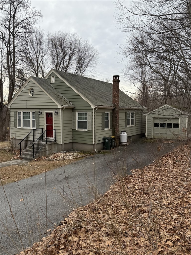 Welcome home to 100 Swan Road