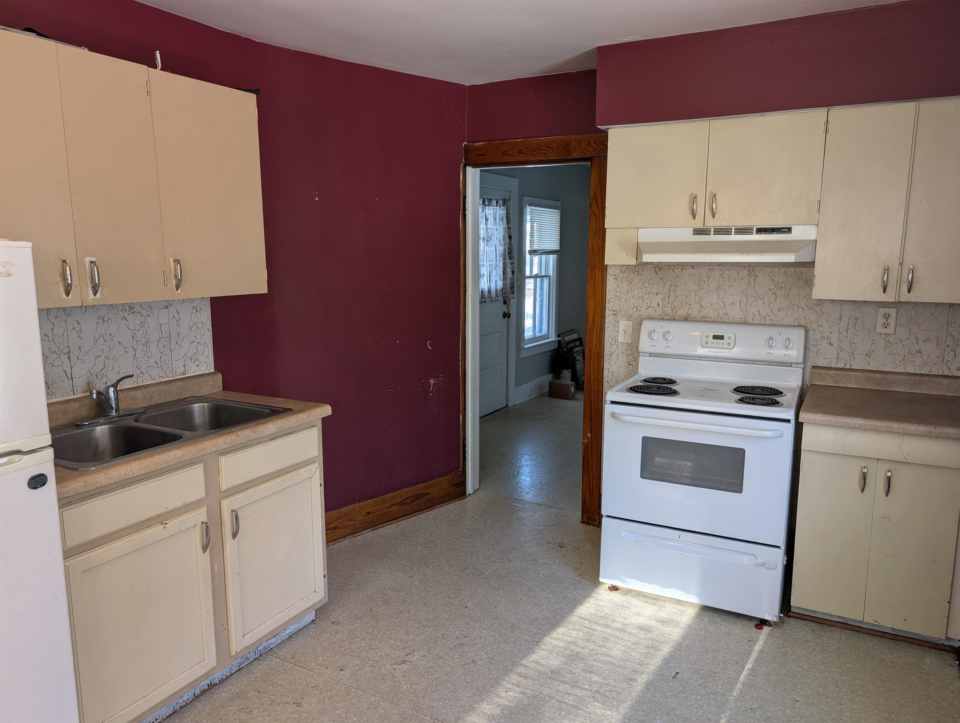 717 West Pleasant Street Freeport, IL 61032 - Photo 13 of 16