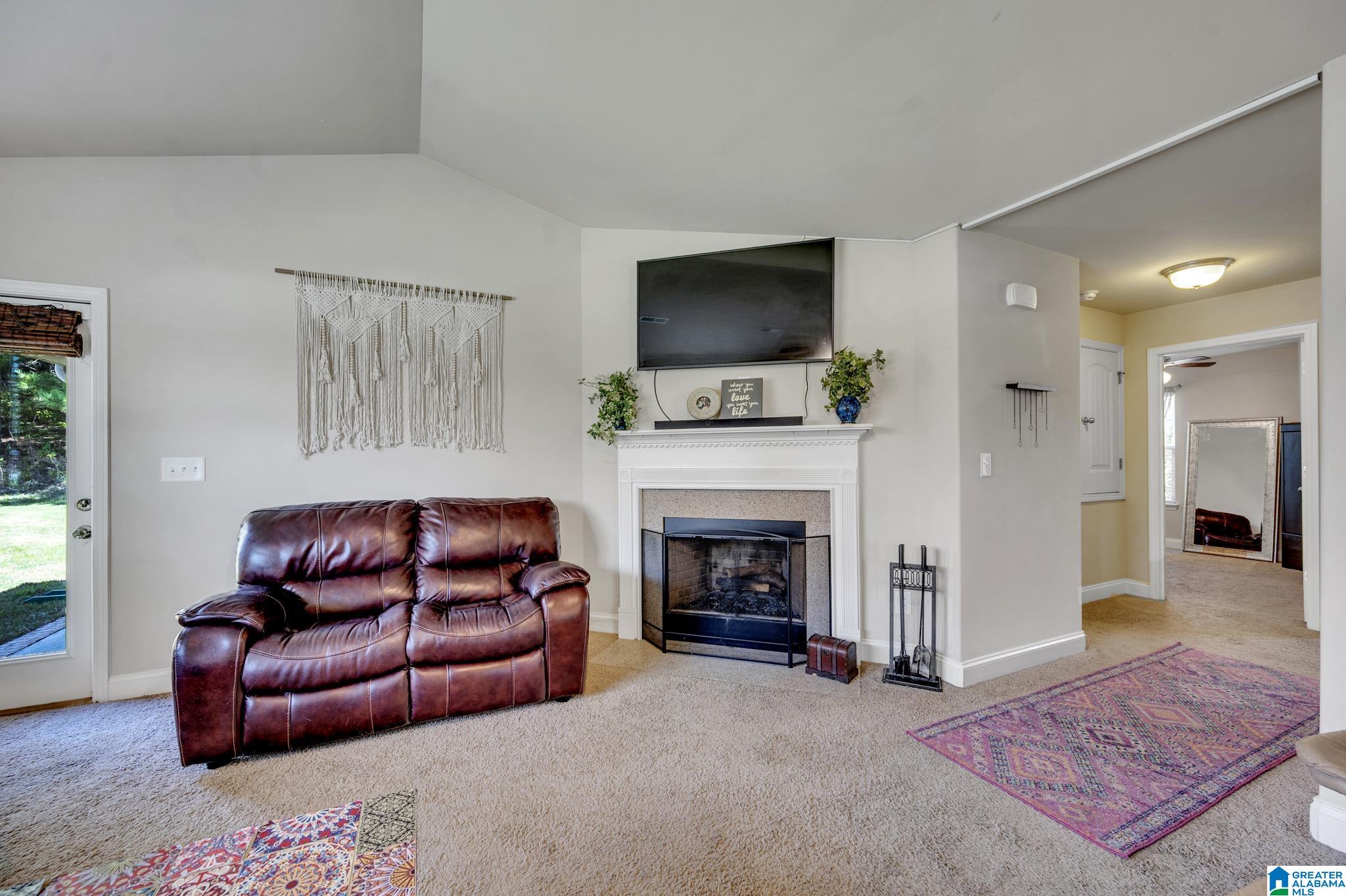 409 Marsh Circle Calera, AL 35040 - Photo 16 of 28