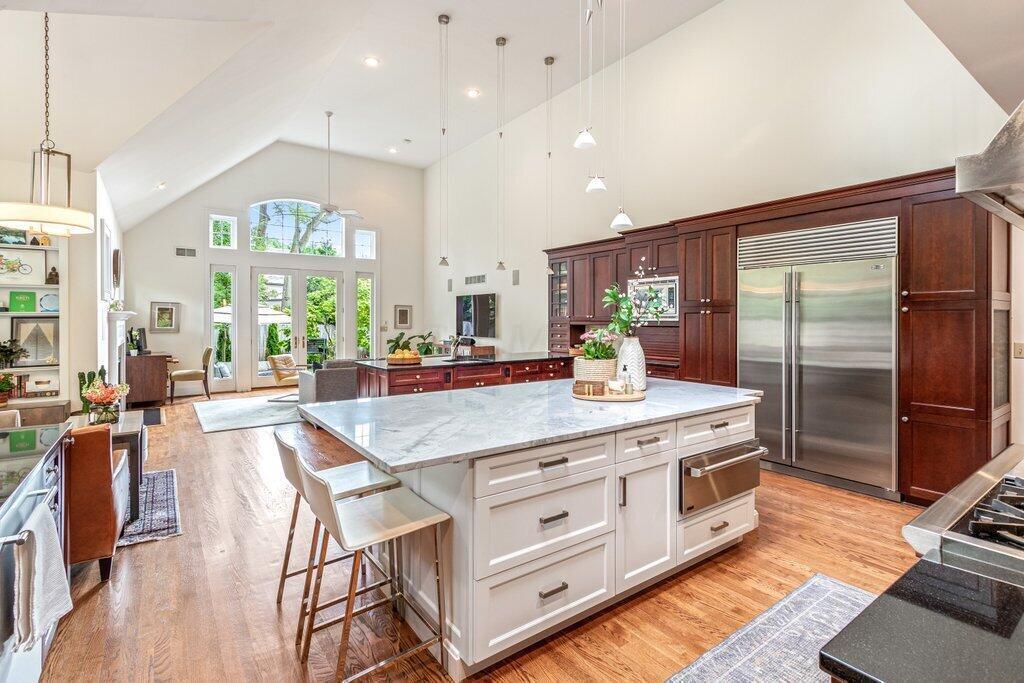 2274 Yorkshire Road Columbus, OH 43221 - Photo 14 of 59 2274 Yorkshire Road-15.jpg-SMALL