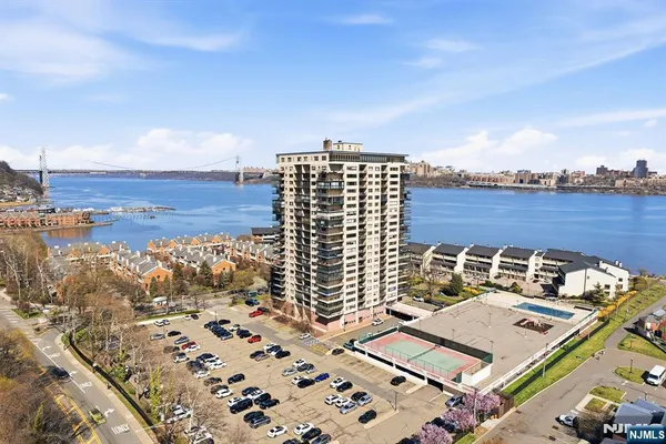 $549,000 | 1203 River Road, Unit 1H, Edgewater, NJ 07020