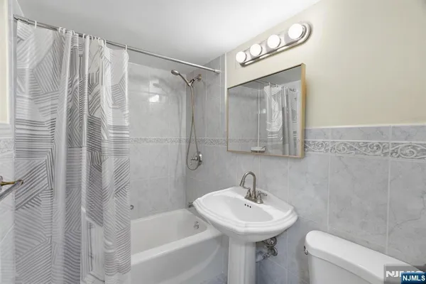 $549,000 | 1203 River Road, Unit 1H, Edgewater, NJ 07020