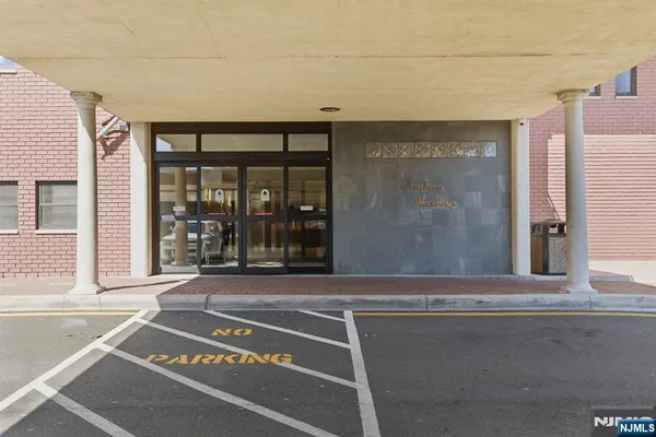 $549,000 | 1203 River Road, Unit 1H, Edgewater, NJ 07020