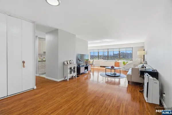 $549,000 | 1203 River Road, Unit 1H, Edgewater, NJ 07020