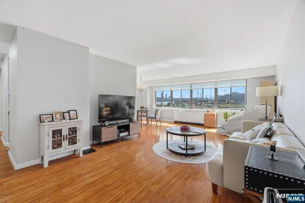 $549,000 | 1203 River Road, Unit 1H, Edgewater, NJ 07020