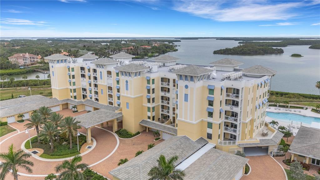 795 Collany Road, Unit 304 St. Petersburg, FL 33715 - Photo 8 of 69