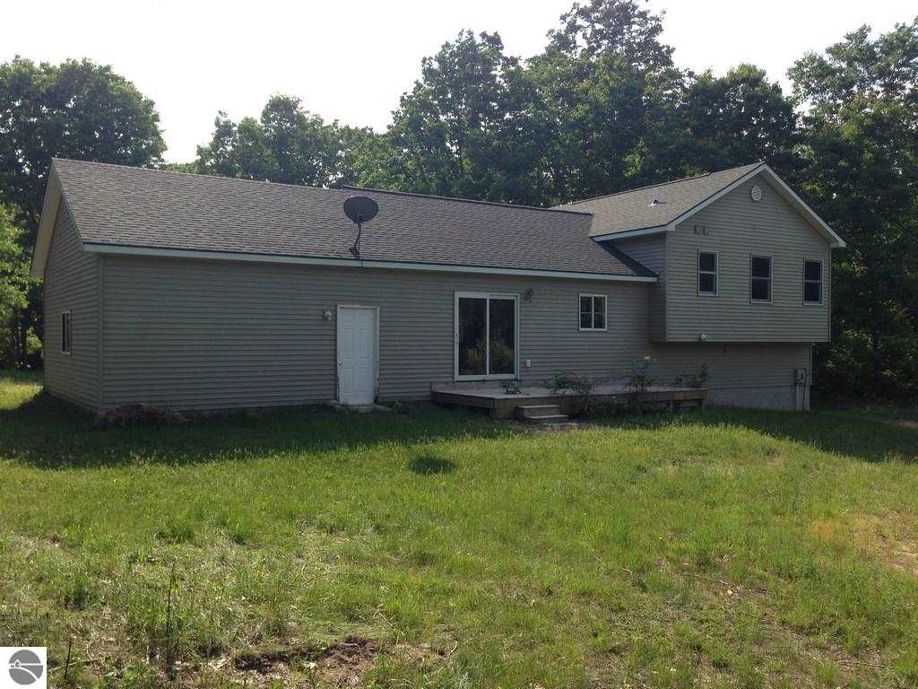 6075 Riley Rdg Lane Thompsonville, MI 49683 - Photo 20 of 24 1787748-19.JPG