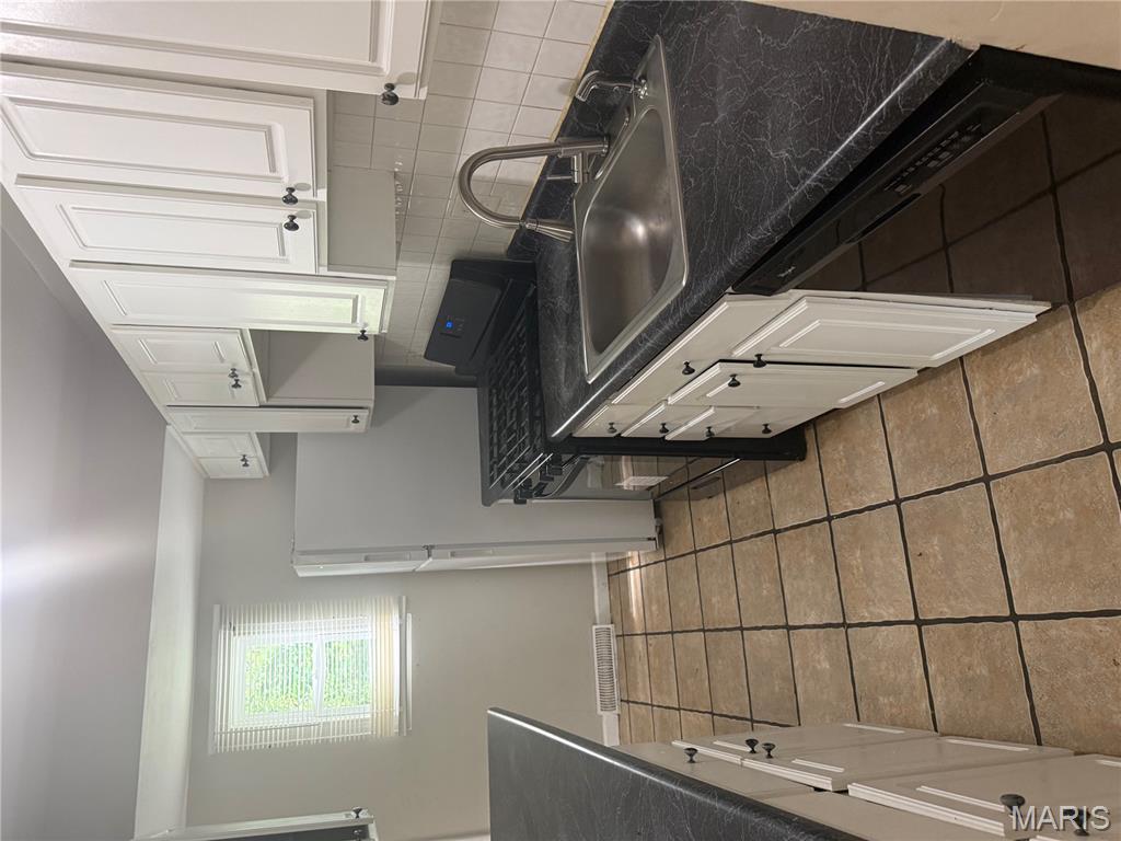 104 Glen Garry Road St. Louis, MO 63137 - Photo 7 of 25