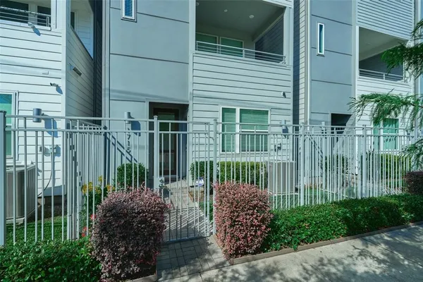 $3,200 | 1715 Eado Point Lane, Houston, TX 77003