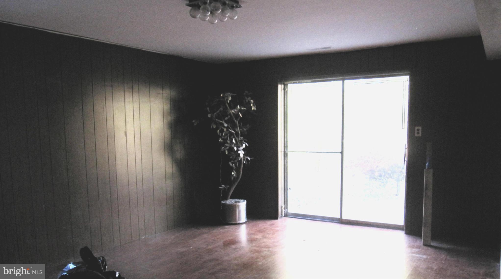2214 Sugarcone Road Baltimore, MD 21209 - Photo 22 of 28 Family Room
