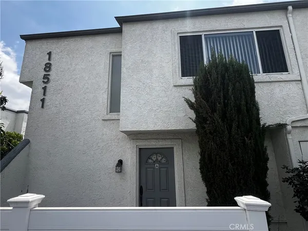 $3,490 | 18511 Mayall Street, Unit A, Northridge, CA 91324