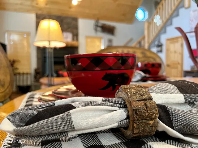 $444,900 | 2240 Fairway Drive, Overgaard, AZ 85933