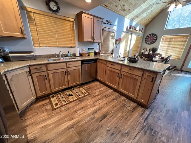 $444,900 | 2240 Fairway Drive, Overgaard, AZ 85933