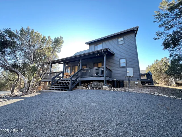 $444,900 | 2240 Fairway Drive, Overgaard, AZ 85933