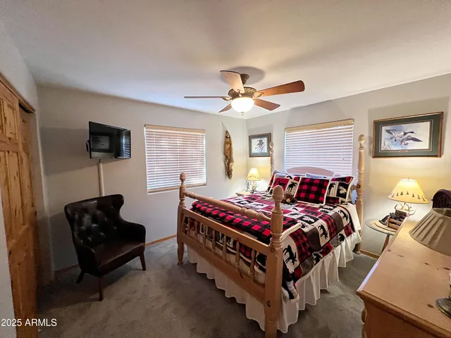 $444,900 | 2240 Fairway Drive, Overgaard, AZ 85933