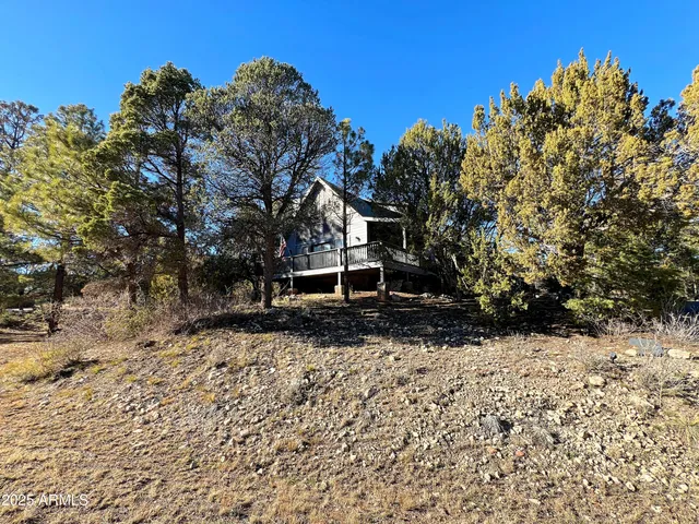 $444,900 | 2240 Fairway Drive, Overgaard, AZ 85933