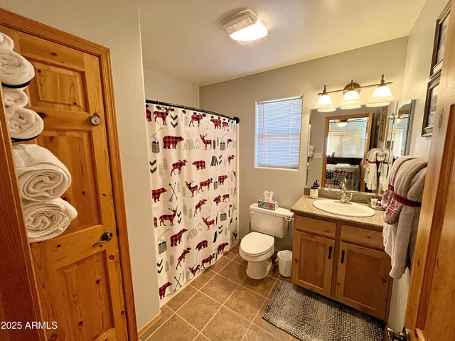 $444,900 | 2240 Fairway Drive, Overgaard, AZ 85933