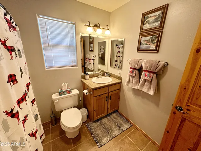 $444,900 | 2240 Fairway Drive, Overgaard, AZ 85933