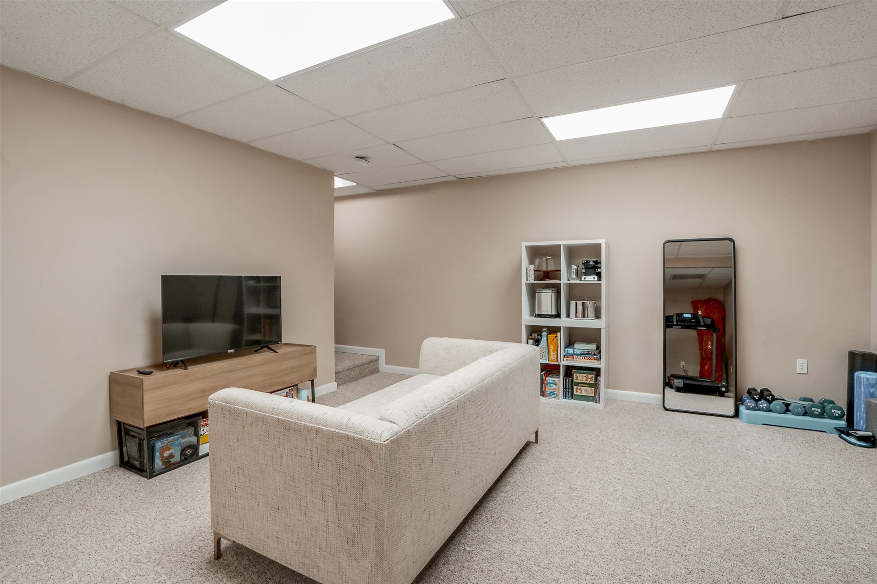 122 High Range Road, Unit B Londonderry, NH 03053 - Photo 35 of 44