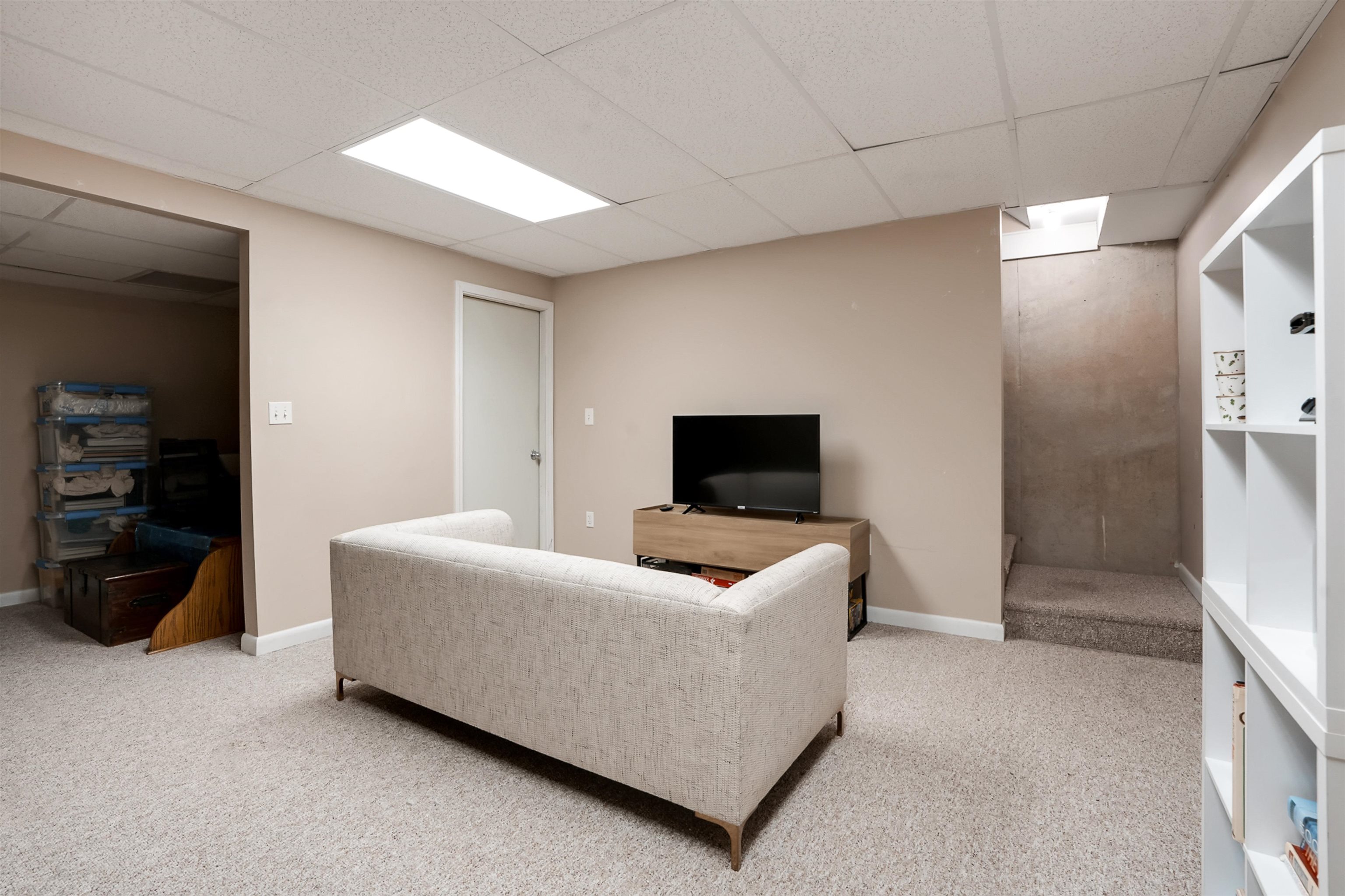 122 High Range Road, Unit B Londonderry, NH 03053 - Photo 36 of 44